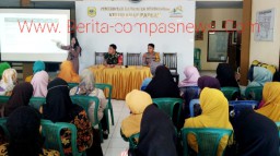Babinsa Koramil 0822/01 Kota Lakukan Pembinaan Kader Balita dan Lansia di Kelurahan Badean