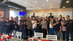 Pilkada Serentak Dengan Damai, Pimpinan Redaksi Se Kota Surabaya Ajak Humas Polrestabes Gathering Bersama