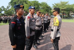 Tahap Pungut Suara Pilkada 2024 di Karangasem Kondusif, Kapolres Pimpin Apel Konsolidasi Pengamanan