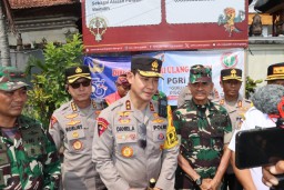 Kapolres Karangasem Terima Kunjungan Kapolda Bali di Kantor PPK Bebandem Pasca Pungut Suara