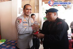 HUT Brimob ke 79, Kapolres Klungkung Surprise Kue Ulang Tahun