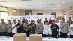 Kapolres Tinjau Gudang Logistik PPK di 3 Kecamatan Wilayah Jakarta Timur