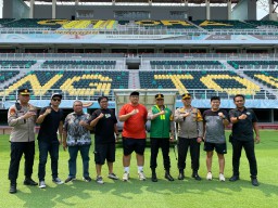 Kapolrestabes Surabaya Tinjau Stadion Gelora Bung Tomo Jelang Laga Persebaya vs Persija