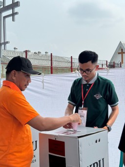 Demokrasi di Balik Jeruji: Lapas Narkotika Kelas IIA Pamekasan Kanwil Kementerian IMIPAS Jatim Gelar Pilkada Serentak Dengan Semangat Inklusif