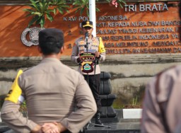 Kapolres Karangasem Pimpin Apel Kesiapan Patroli Cipta Kondisi Jelang Natal 2024 dan Tahun Baru 2025