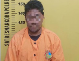 Sikapi Program 100 Hari Presiden RI, Polres Bondowoso Meringkus Tiga Pria yang Lagi Asik Nyabu