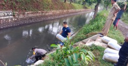 Dukung program ketahanan Pangan, Polsek Tegalampel Laksanakan Kegiatan Pelepasan 10.000 Benih Ikan