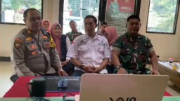 Bersama Babinsa, Danramil 0822/01 Bondowoso Hadiri Acara Louncing Ketahanan Pangan Bersama TNI - Polri