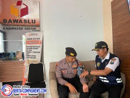 Polres Gresik Periksa Kesehatan Petugas Pengamanan KPU dan Bawaslu
