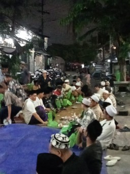 Pilkada Berjalan Damai dan Aman, Warga Kunti Surabaya Adakan Istighosah Doa Bersama