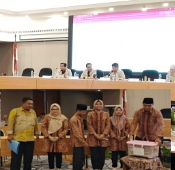 Komisi Pemilihan Umum (KPU) Kabupaten Pasuruan Gelar Rekapitulasi Pleno Terbuka