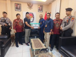 Polres Nganjuk Kawal Ketat Pengiriman Kotak Rekapitulasi Model-D ke KPU Provinsi
