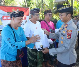 Kapolres Karangasem Gelar Jumat Curhat, Ajak Warga Jaga Kamtibmas Jelang Natal dan Tahun Baru