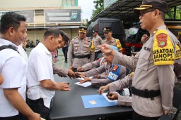 Pos Pelayanan Nataru Pelabuhan Kali Adem Pelabuhan Muara Angke Berikan Pelayanan Dan Imbauan Kamtibmas