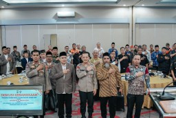 Polres Metro Jakarta Timur Terus Berupaya Menekan Angka Tawuran Dengan Menggelar Diskusi Kebangsaan