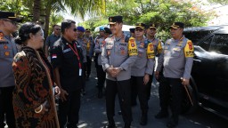 Kapolda Bali Pantau Pengamanan di Gereja-Gereja Wilayah Hukum Polda Bali