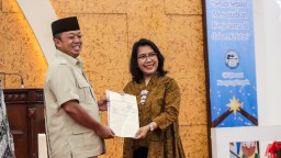 Serah Terima Sertifikat Gereja Kristen Pasundan Diserahkan Langsung Oleh Menteri ATR/BPN