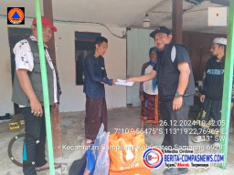 BPBD Melakukan Upaya : Memberikan Bantuan Korban Tersambar Petir Kepihak Keluarga