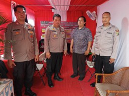 Polsek Jatinegara Jaga Keamanan Ibadah Minggu