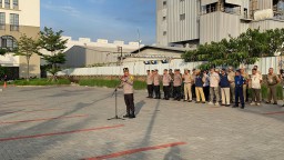 Amankan Pergantian Tahun Baru 2025 : Polres Metro Jakarta Timur Terjunkan 438 Personil Gabungan Di Old Shanghai Sedayu City