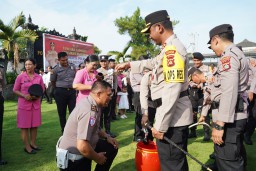 Rayakan Dedikasi Personel Polres Klungkung Laksanakan Upacara Kenaikan Pangkat