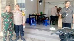 Babinsa Koramil 0822/01 Bondowoso Monitoring Penemuan Bayi di Depan Toko Muna Badean