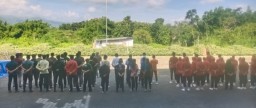 Jaga Keselamatan, Babinsa Nangkaan Latih Kayawan dan Staf City Plaza Dengan Penyegaran Fire Drill