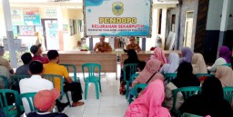 Jelang Tahun Baru 2025, Ketua Rt dan Rw Kel. Sekarputih Terima Insentif Sebesar Rp. 200 Ribu