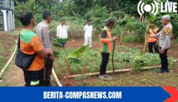 Polisi Penggerak Ketahanan Pangan Lakukan Pembinaan kepada kelompok Tani Di Pulogadung.