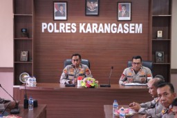 Kapolres Karangasem Ikuti Forum Belajar Bersama Yang di Selenggarakan Oleh SSDM Polri