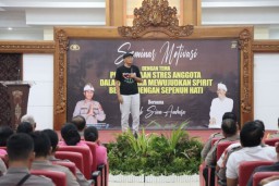 Polres Karangasem Gelar Seminar Motivasi Pengelolaan Stres Untuk Tingkatkan Kinerja Anggota