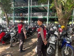 Personil Polres Bandara Gelas Patroli Tempat Parkir