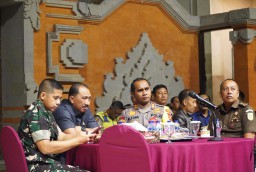 Kapolres Bersama Forkopimda Ikuti Zoom Meeting Yang Dipimpin Kapolri