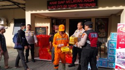 Tahun Baru 2025 : Polsek Kawasan Muara Baru, Gelar Jumat Berkah
