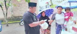 Yayasan Aksi Peduli Lombok NTB Salurkan Amanah Dari Donatur Singapura (Bang Tahar) Bantu Warga Dusun Sulin Wareng Kandel Dengan Menggelar Pasar Sembako Murah