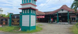 Pelayanan Publik Atau Masyarakat Kantor Desa Sumbersari Megaluh Jombang Contoh Simbol Pelayanan Ramah dan Profesional
