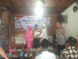 Pisah Sambut Kapolsek Cibaliung: Kompol Edi Abas Zunaedi Serahkan Jabatan Kepada Iptu Asep Jamaludin, SH