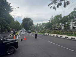 Polres Bandara Maksimalkan Pelayanan Masyarakat dengan Pengaturan Lalu Lintas di Pagi Hari