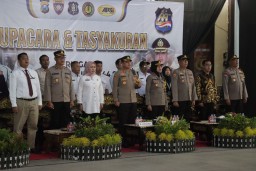 Polres Sampang Gelar Upacara danTasyakuran HUT Satuan Pengamanan Satpam ke- 44