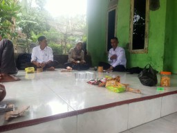 Acara Pertemuan Kelompok Tani "Putra Mekar" dan Revitalisasi Kepengurusan