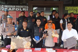 Polres Karangasem Ungkap Kasus Pembunuhan Disertai Pencurian di Tianyar Barat