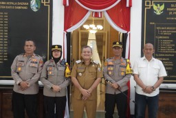 Kapolres Sampang Kunjungan Ke PJ Bupati, Forkopimda Dan Tokoh Ulama, Tingkatkan Sinegitas Jaga Kamtibmas