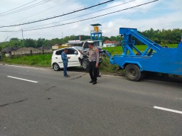 Kecelakaan Lalu Lintas Di Jl. Raya Desa Gunung Eleh Kedundung Menyebabkan Dua Pengendara Meninggal Dunia 