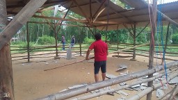 Kepolisian Resort Polres Sampang, membubarkan praktek judi sabung ayam di Desa Batuporo Barat Kecamatan Kedundung Sampang