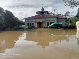 Warga Desa Danti yang Terdampak Banjir Belum Mendapatkan Bantuan