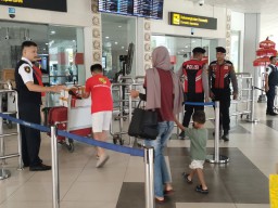 Polres Bandara Laksanakan Giat Pengamanan dan Himbauan Kamtibmas di Terminal Domestik