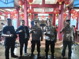 Perayaan Malam Tahun Baru Imlek, Polsek Duren Sawit Siagakan Personilnya Di Vihara Mudhita.