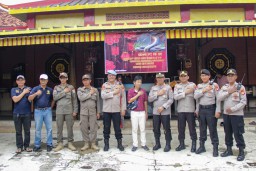 Kapolres Metro Jakarta Timur Tinjau Perayaan Imlek 2025 di Dua