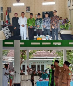 Pengambilan Sumpah dan Pelantikan Perangkat Desa Ranuklindungan di Hadiri Wakil Bupati Terpilih