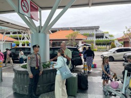 Personil Polres Bandara Lakukan Pengamanan di Terminal International